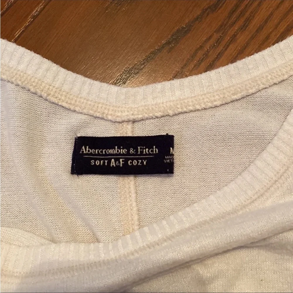 Abercrombie & Fitch shirt - Picture 4 of 5